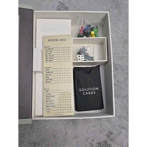 Clue Game Vintage Bookshelf Edition Parker Brothers Hasbro 2016 Complete - Picture 8 of 9